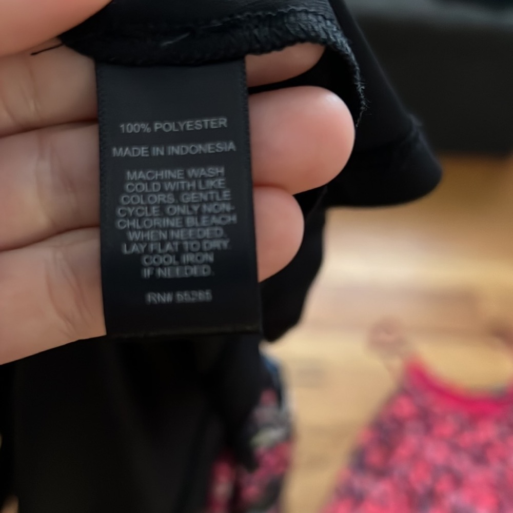 Bundle Of Flowy Tanks From Express - image 4